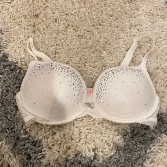 Women’s Victoria’s Secret Bra - Picture 1 of 7